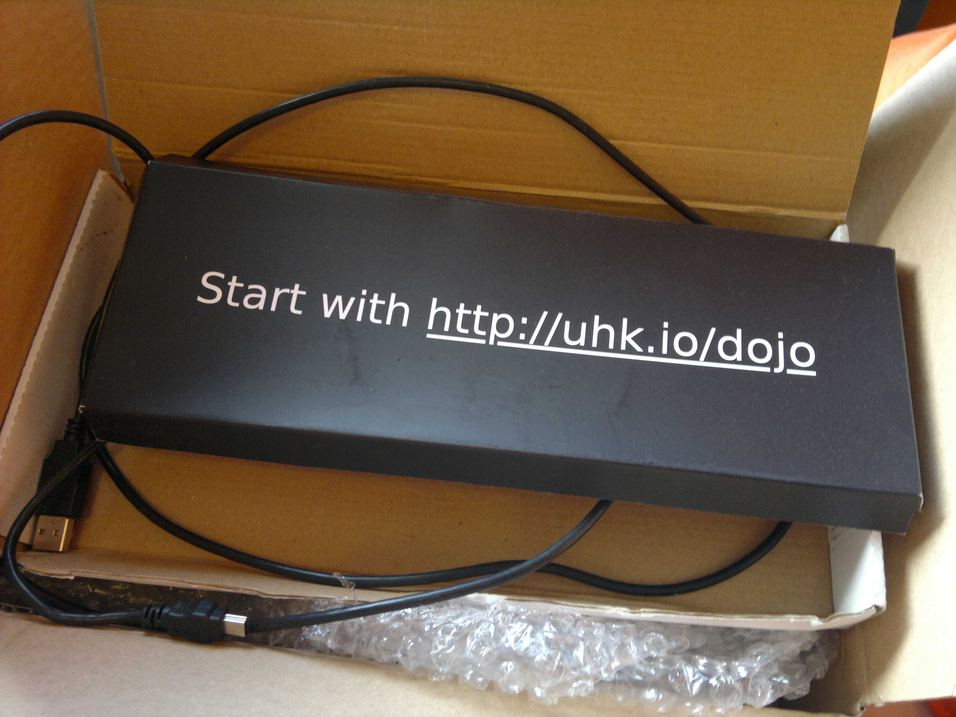 The dojo introduction paper in the unboxing.